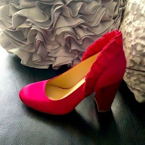 Very pretty Satin Red heels for sale. New in Box